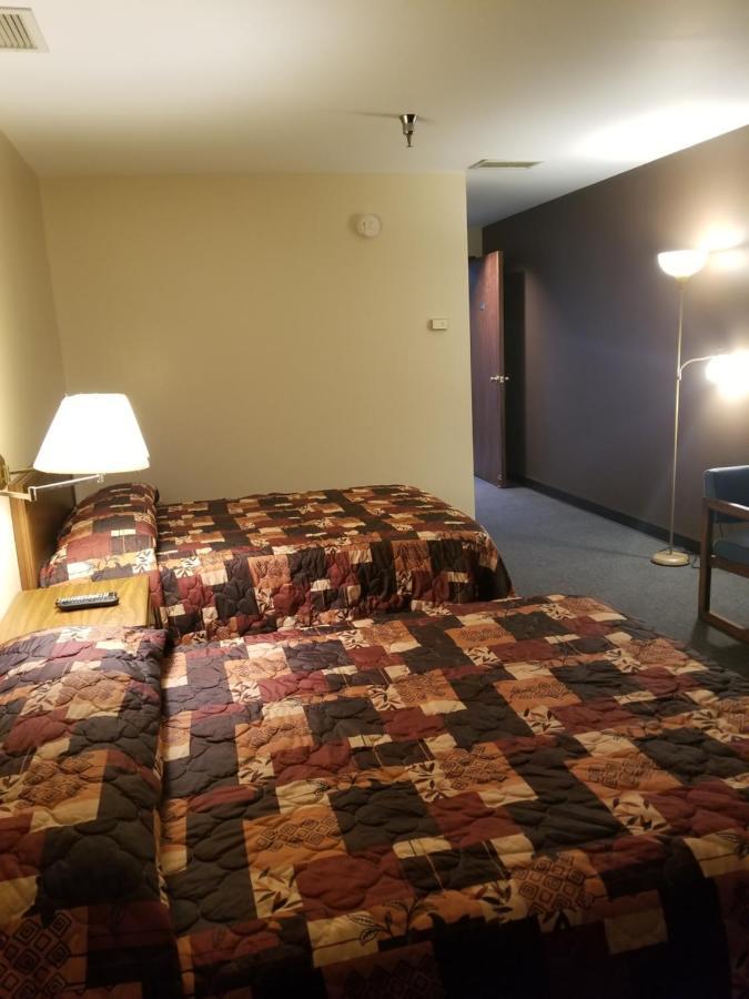 Lafayette Inn Moundsville Екстериор снимка