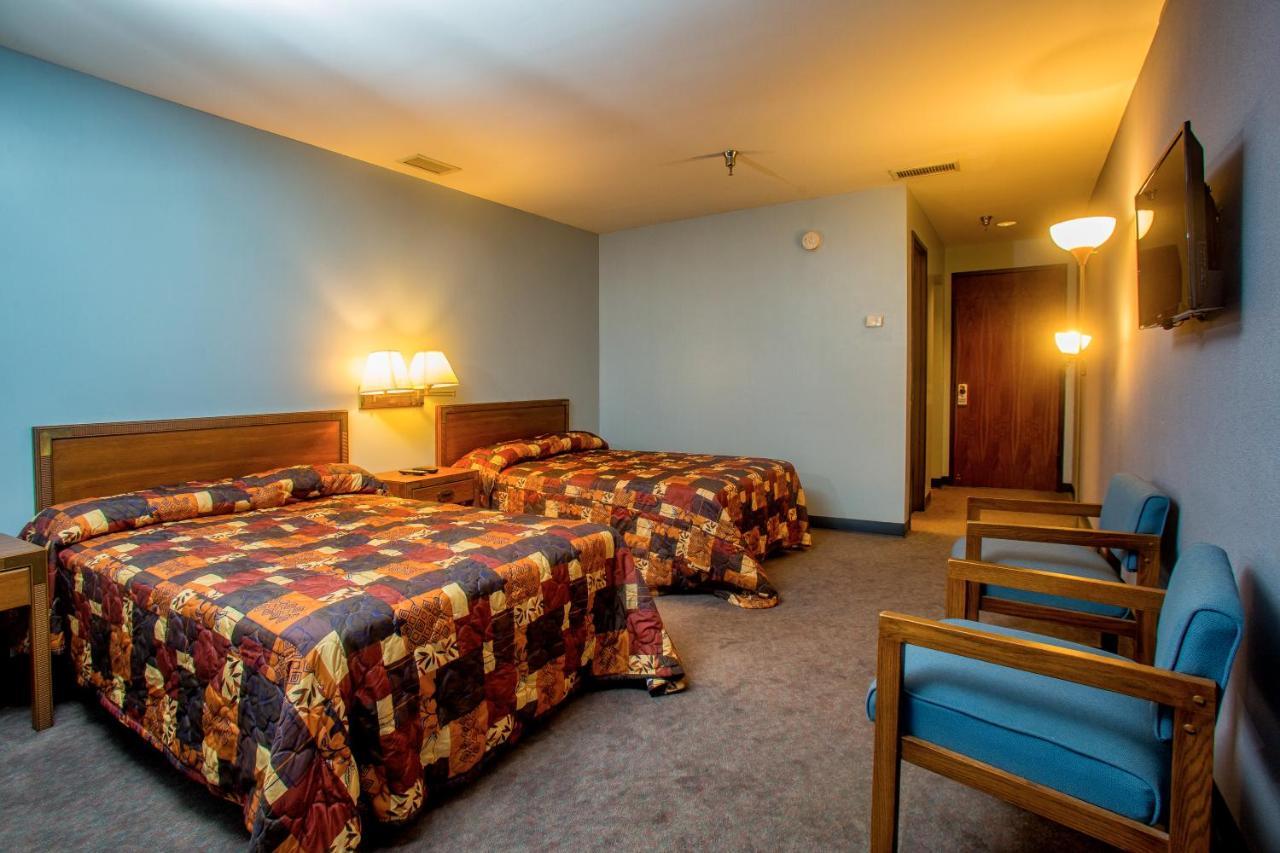 Lafayette Inn Moundsville Екстериор снимка