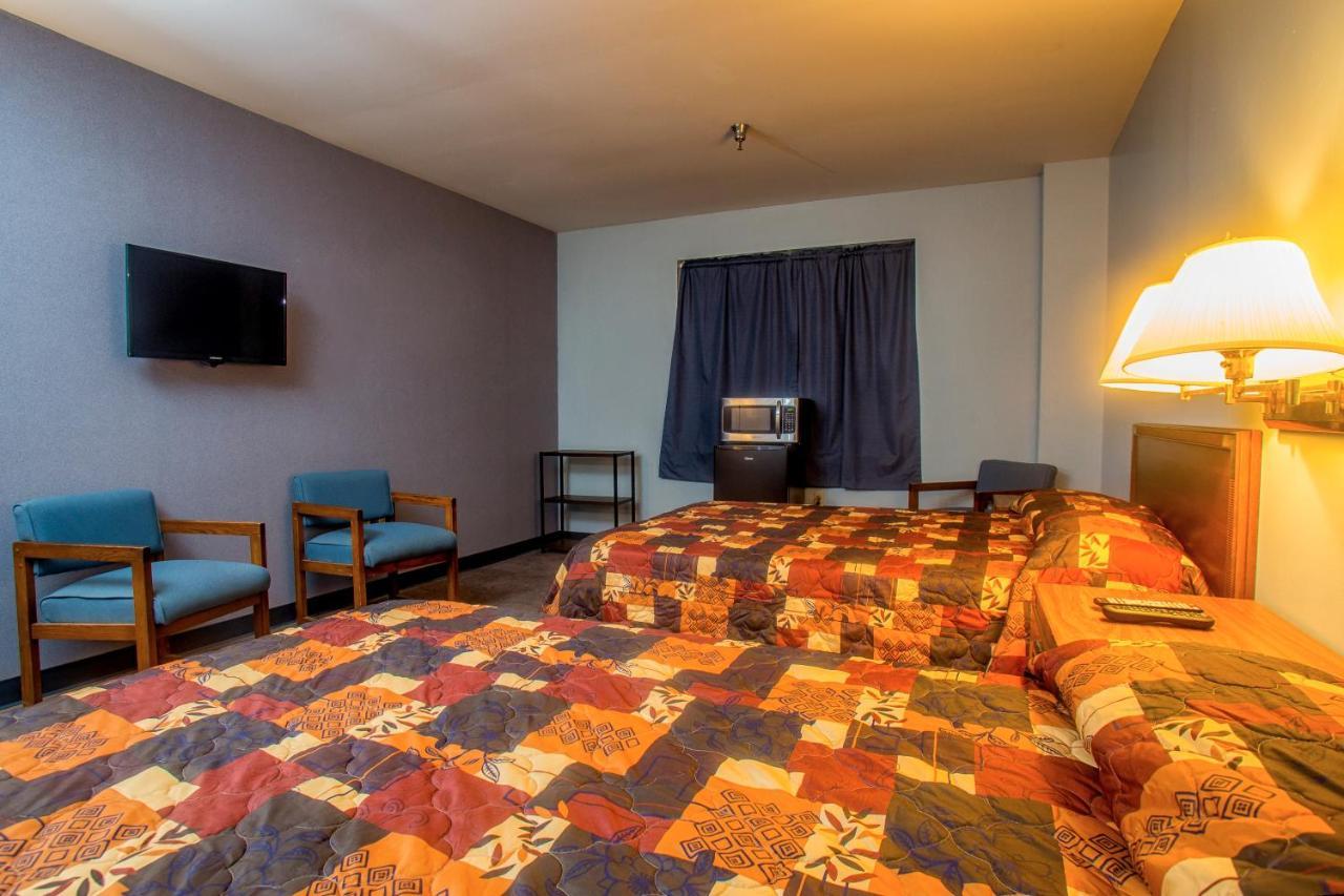 Lafayette Inn Moundsville Екстериор снимка