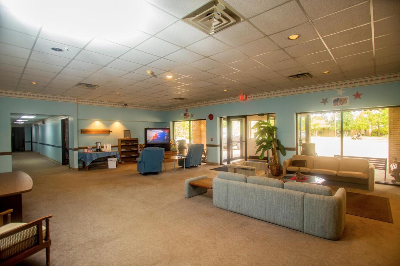 Lafayette Inn Moundsville Екстериор снимка