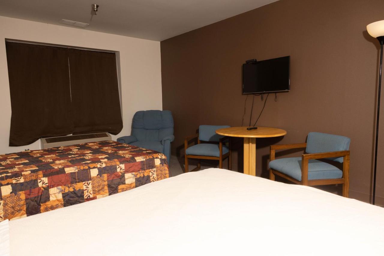 Lafayette Inn Moundsville Екстериор снимка
